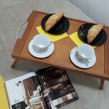 Sweet Yellow Apartment Belgrade Luaran gambar