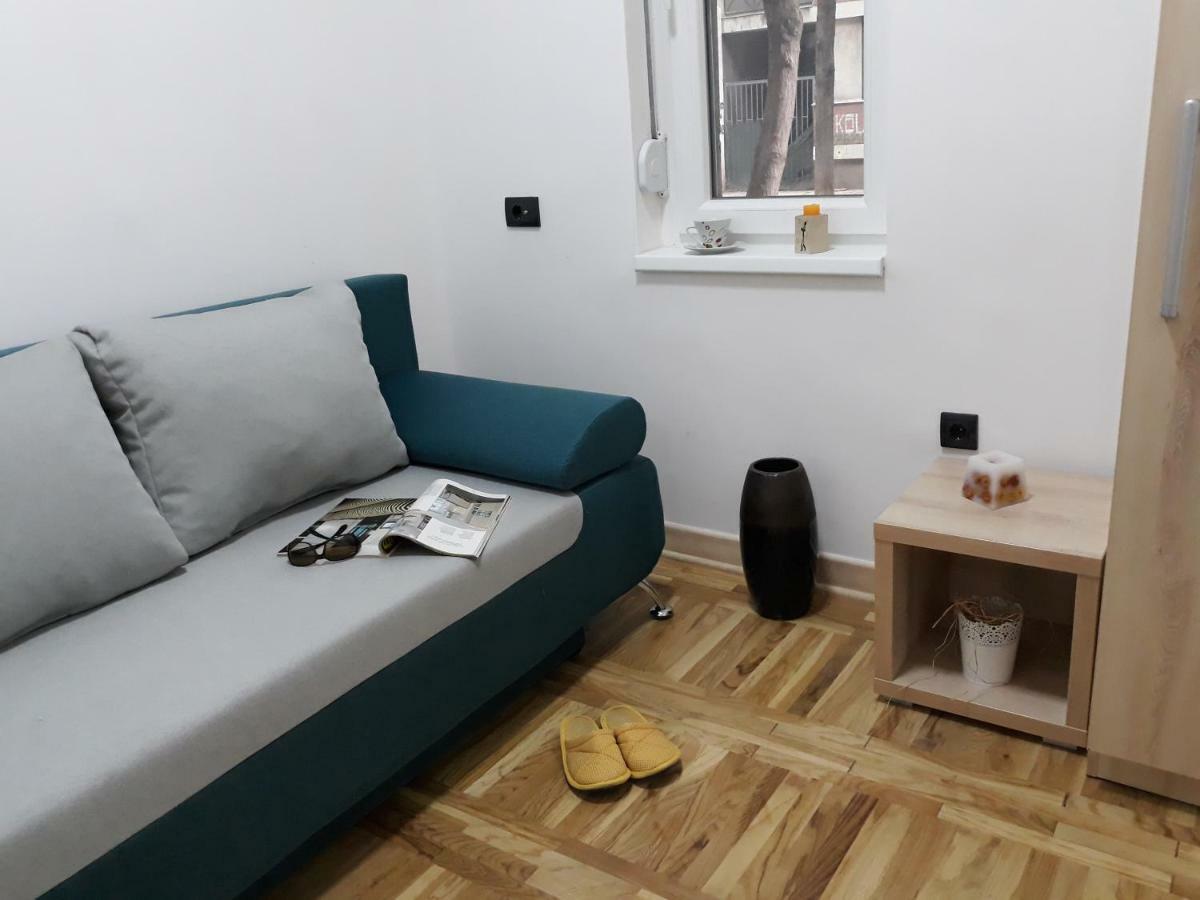 Sweet Yellow Apartment Belgrade Luaran gambar