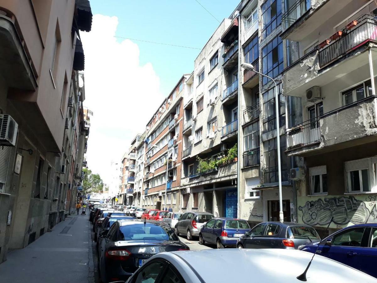 Sweet Yellow Apartment Belgrade Luaran gambar